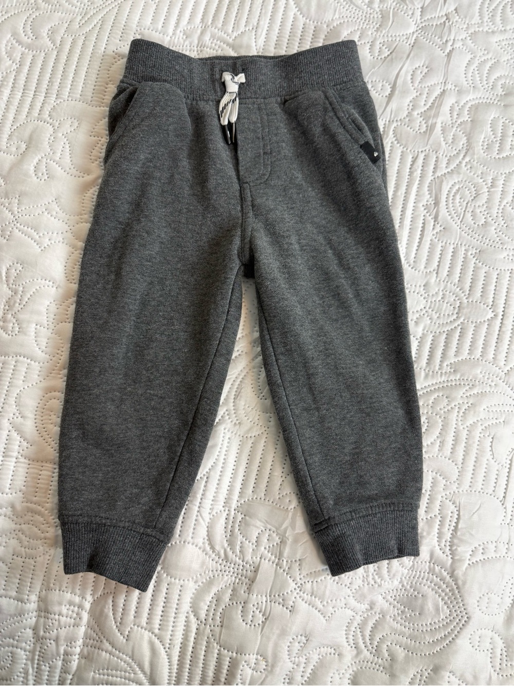 Quiksilver Charcoal Gray Kids Jogger Pants +2 more - Picture 3 of 10